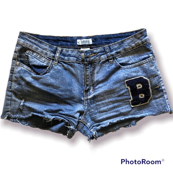 *BLUE CRUSH* denim shorts - Picture 1 of 4